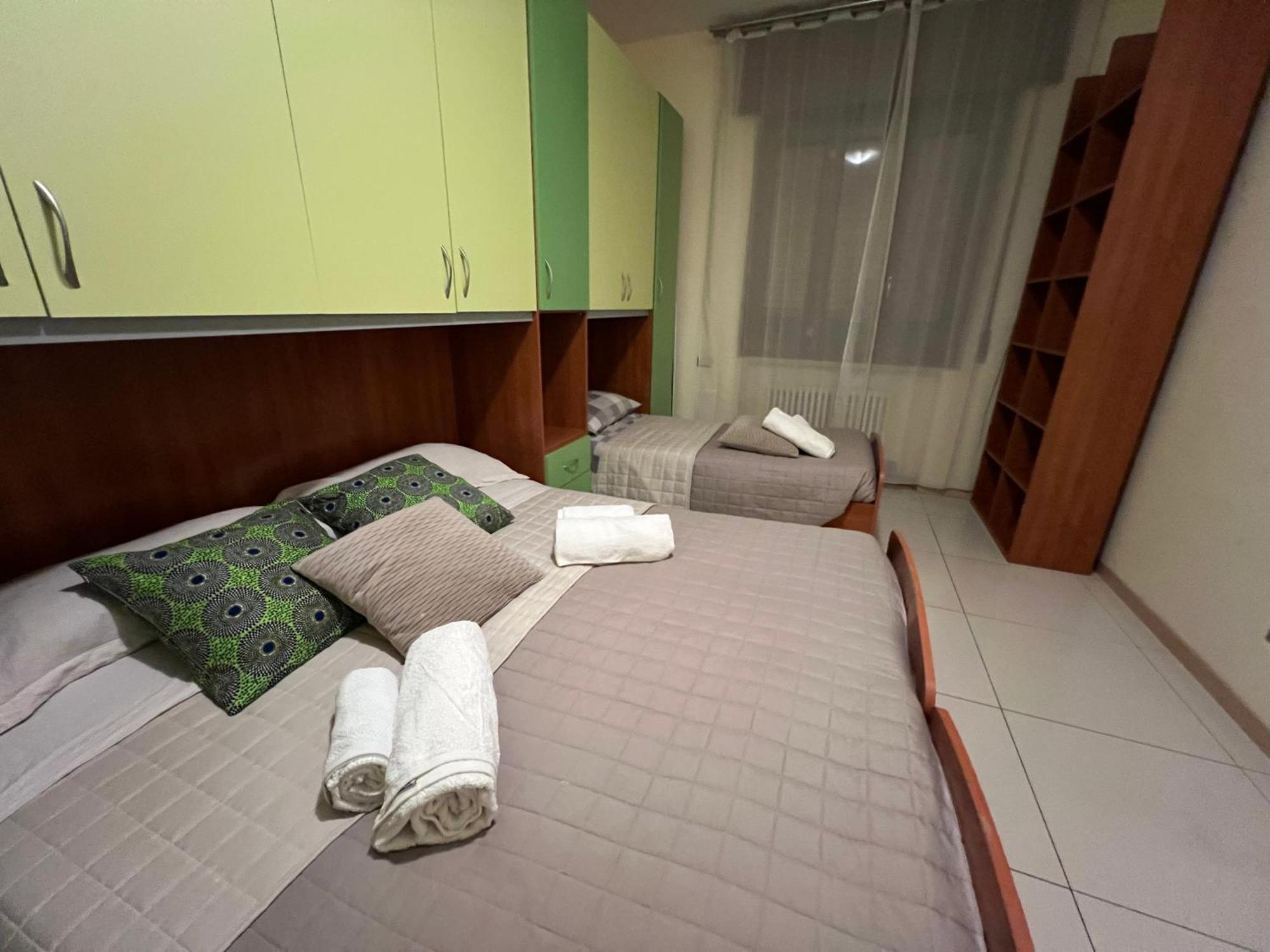 Stay In Style - Vibrant Condo In San Giovanni Lupatoto Exteriör bild
